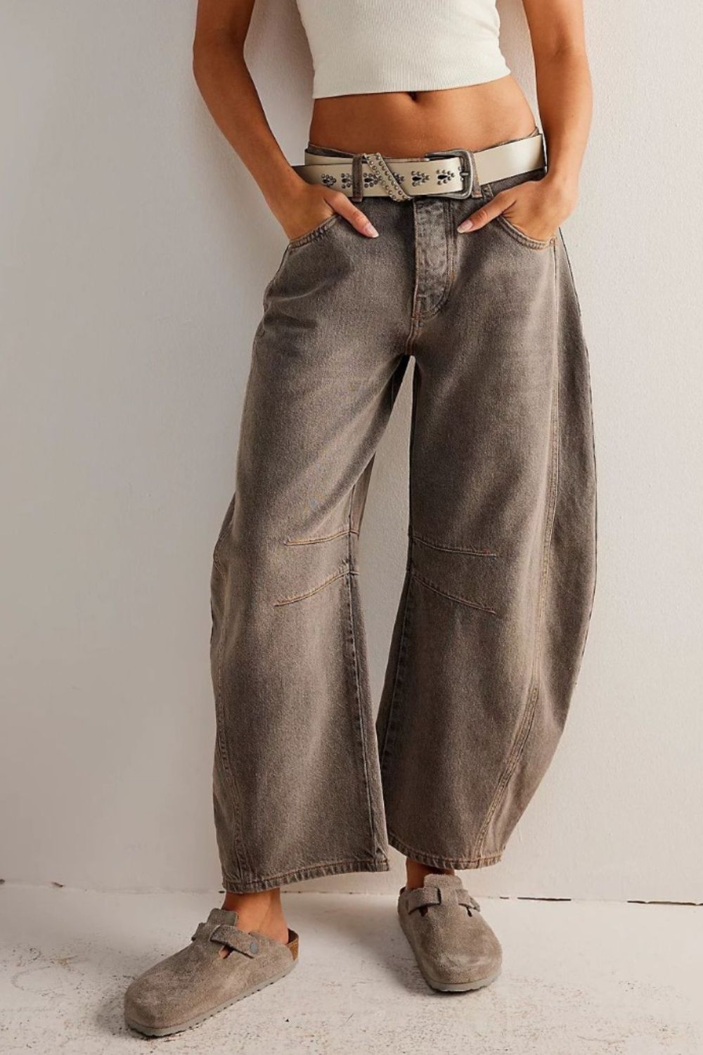 Blue Wide Leg Barrel Jeans with Functional Pockets - Image 4