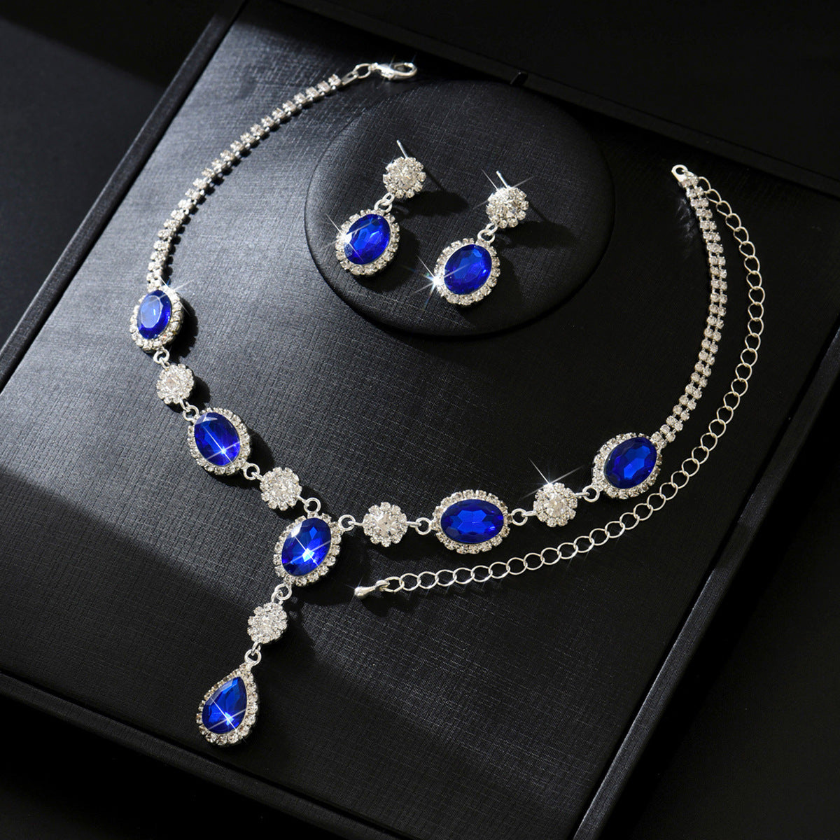 2026 Hot New Luxury Shiny Water Drop Necklace Earrings Suit High-grade All-match Bridal Jewelry Wholesale