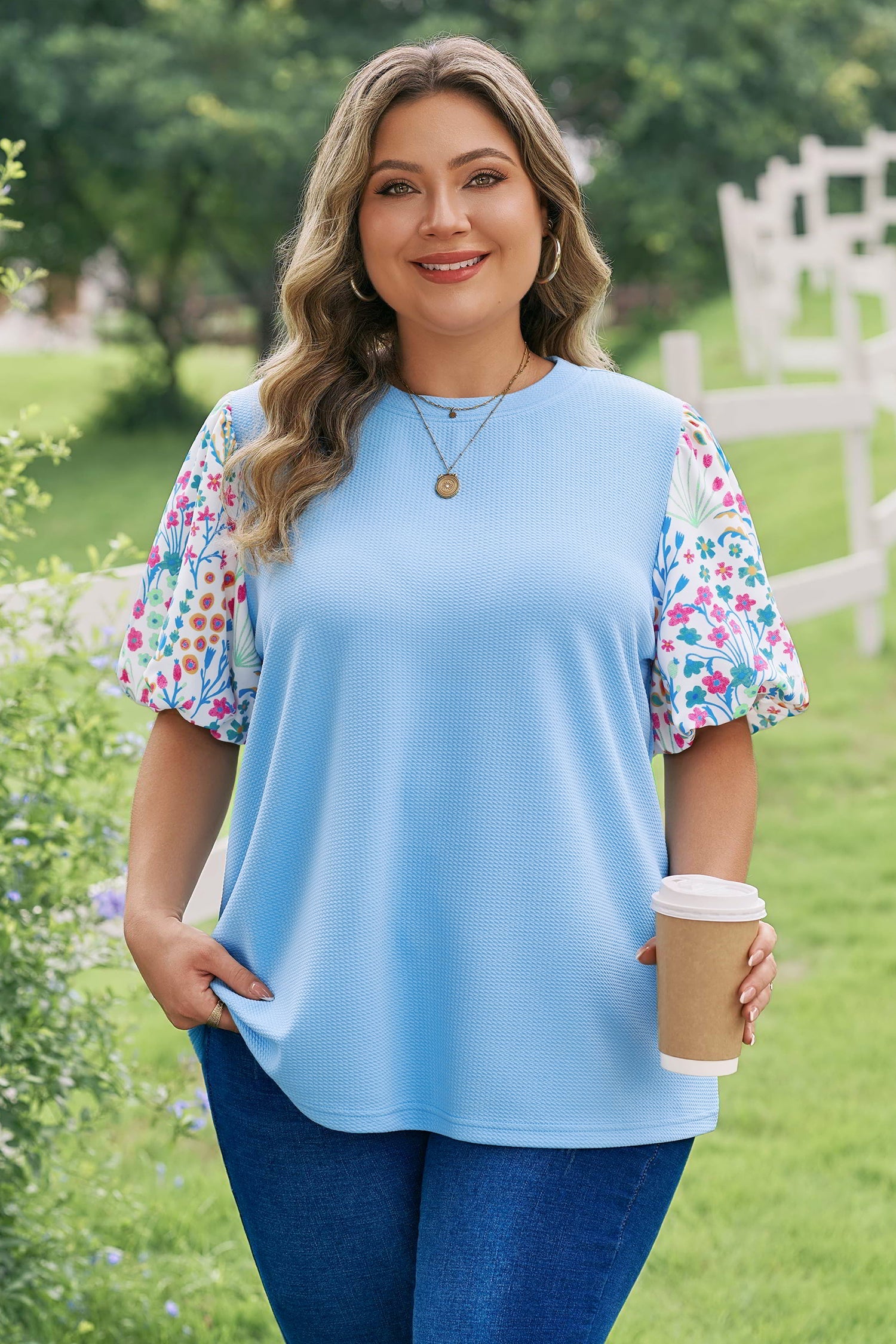 Raelynn Contrast Floral Sleeve Colorblock Top in Blue White