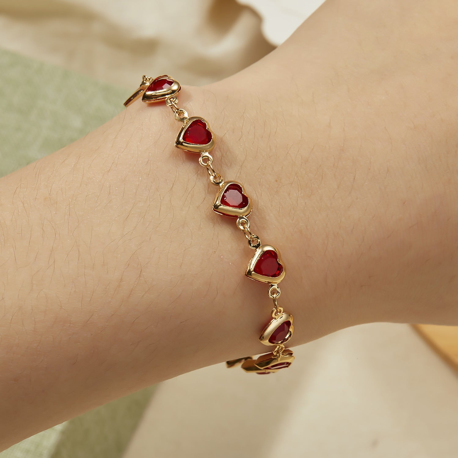 Affectionate Red Diamond Niche Light Luxury All-Match Exquisite