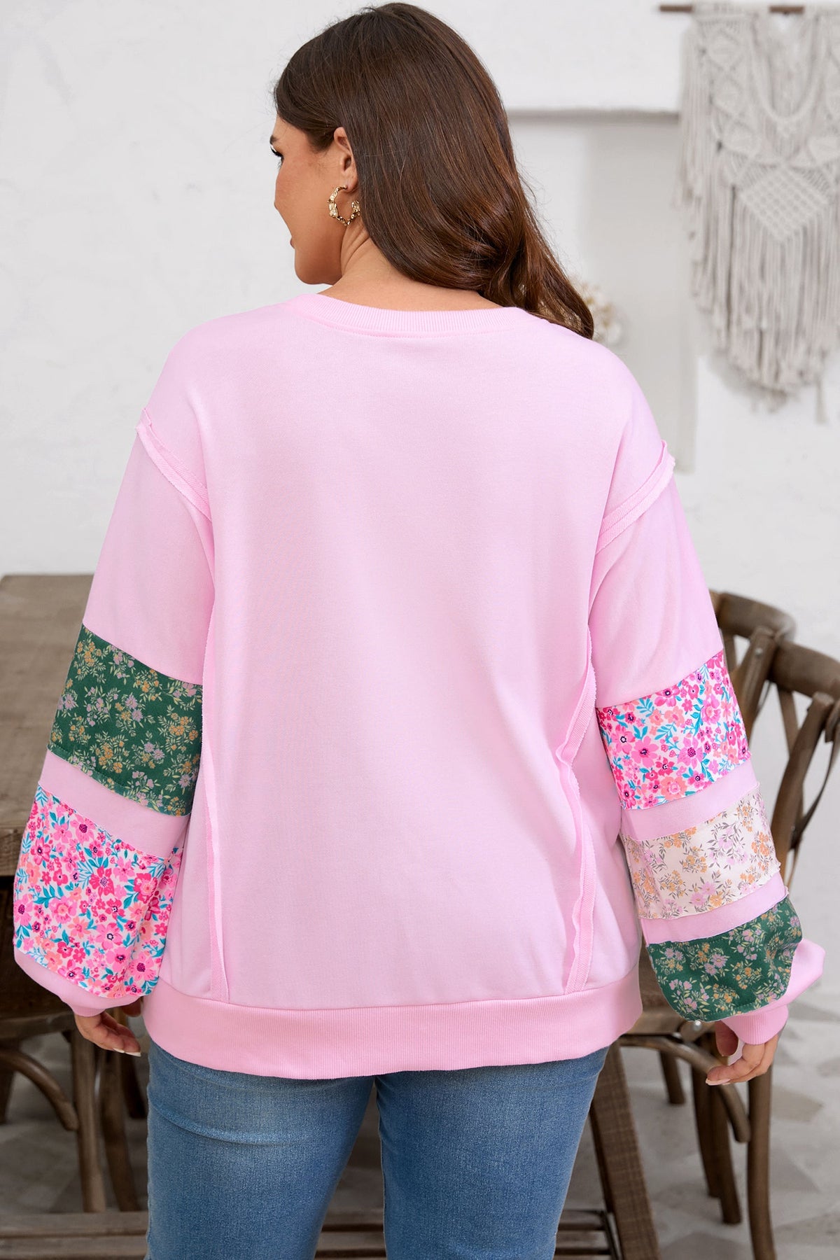 Plus Size Floral Patch Sleeve Ribbed Trim Sweatshirt