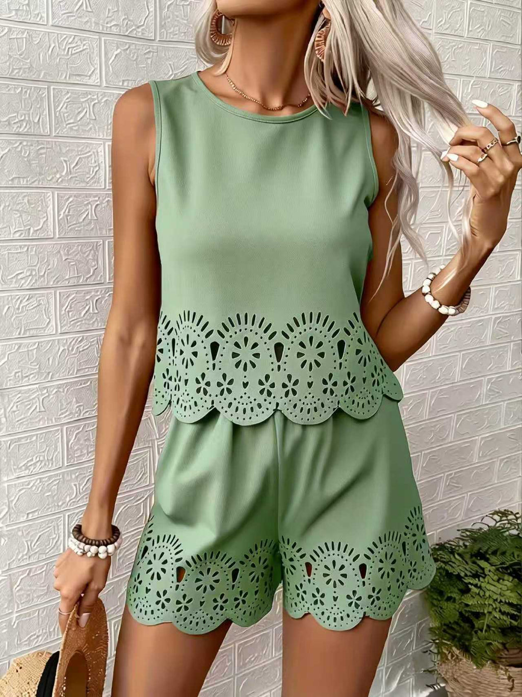 Women's Hollow-Out Floral Top and Shorts Set - Image 5