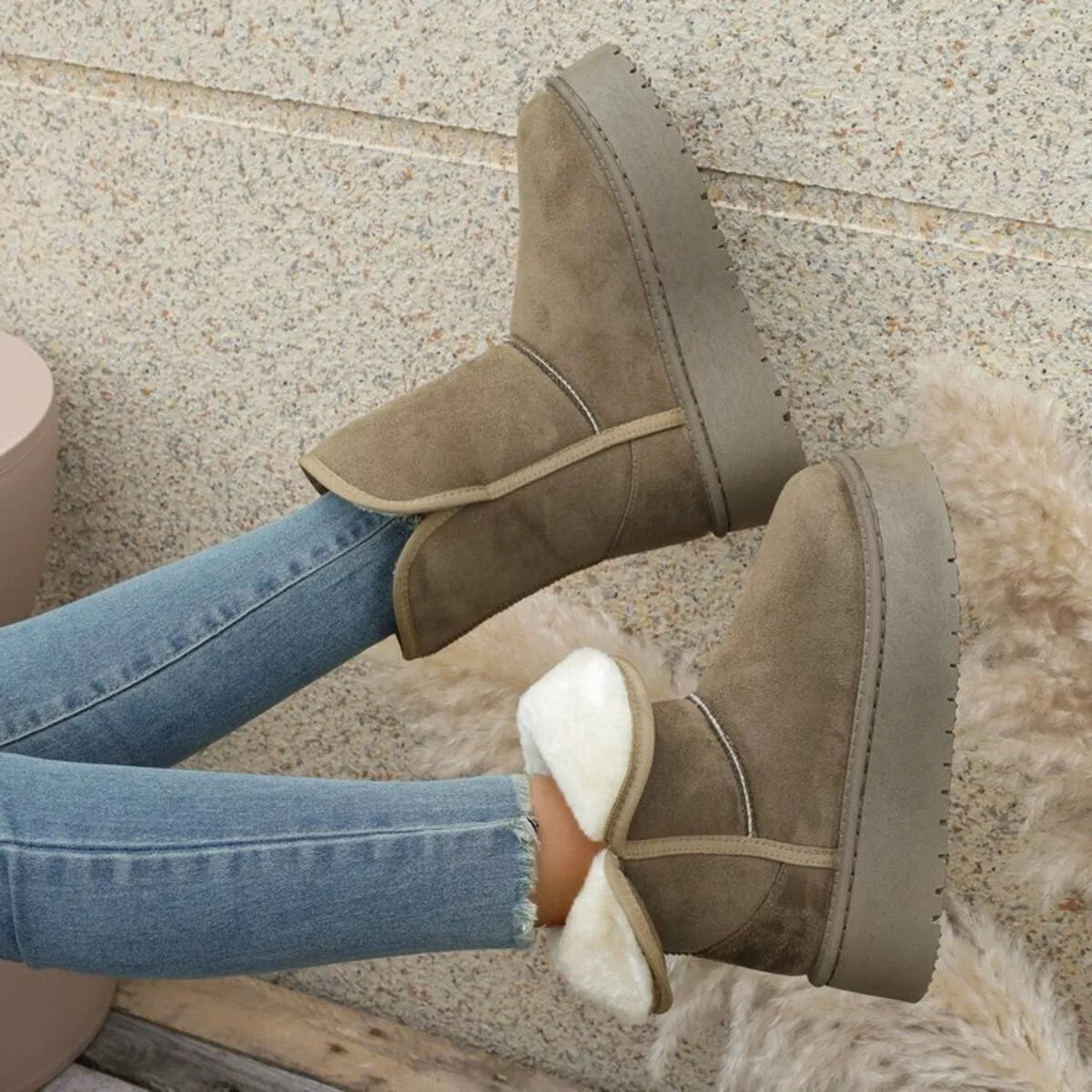 Round Toe Platform Boots