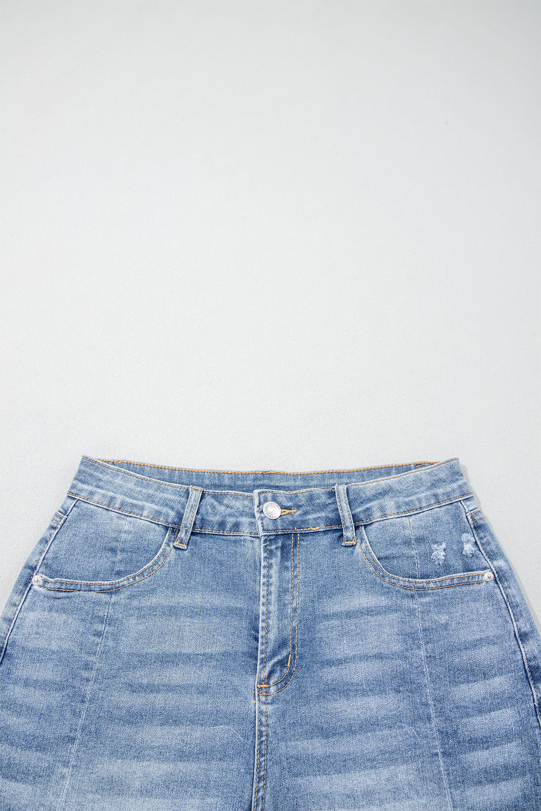 Rayne Wash Raw Hem Shorts in Light Blue - High Waist Denim