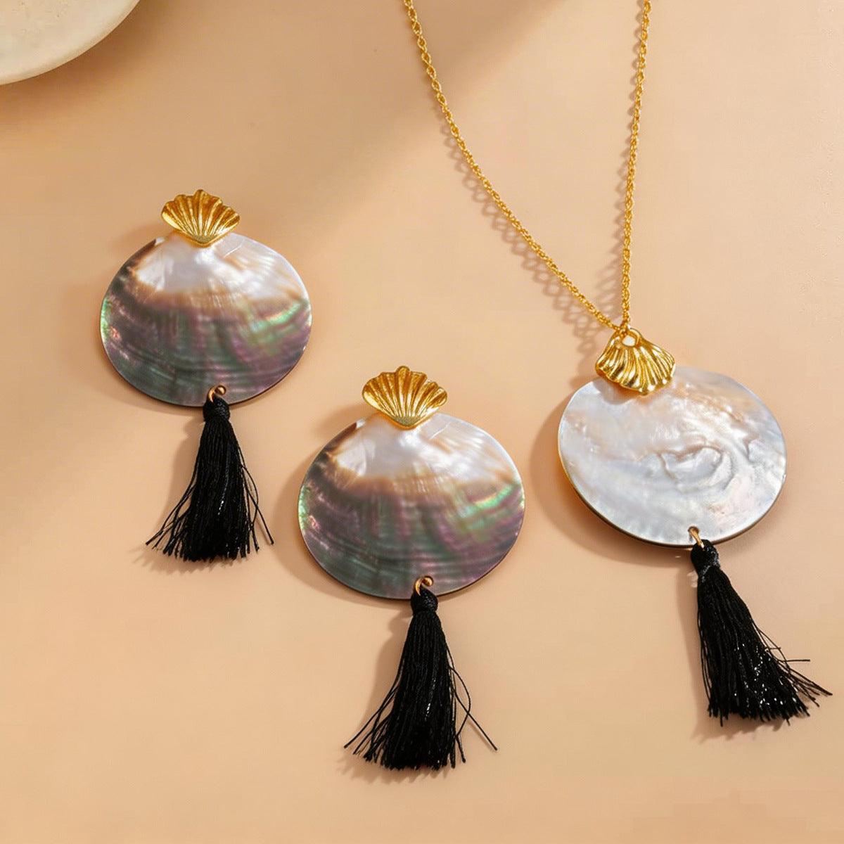 Shell-shaped Round Tassel Earrings And Necklace Jewelry Set