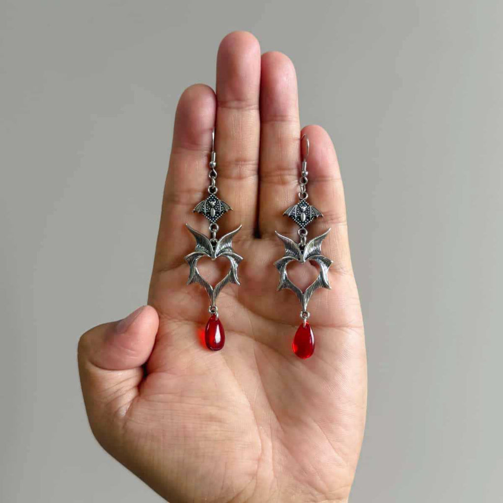 Mens And Womens Minimalist Bat-wing Earrings