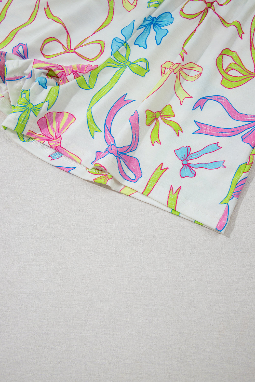 White Colorful Bow Print Pocket Shorts | Summer Elastic Blend