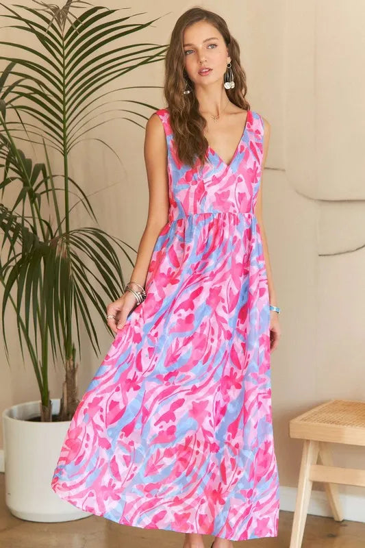 Elegant v-neck maxi dress with bold abstract floral print