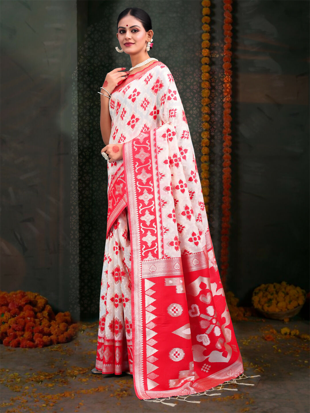 Red and White Linen Cotton Saree with Blouse Piece