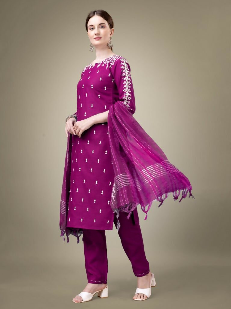 Women's Purple Cotton Blend Straight Kurta Set with Embroidery
