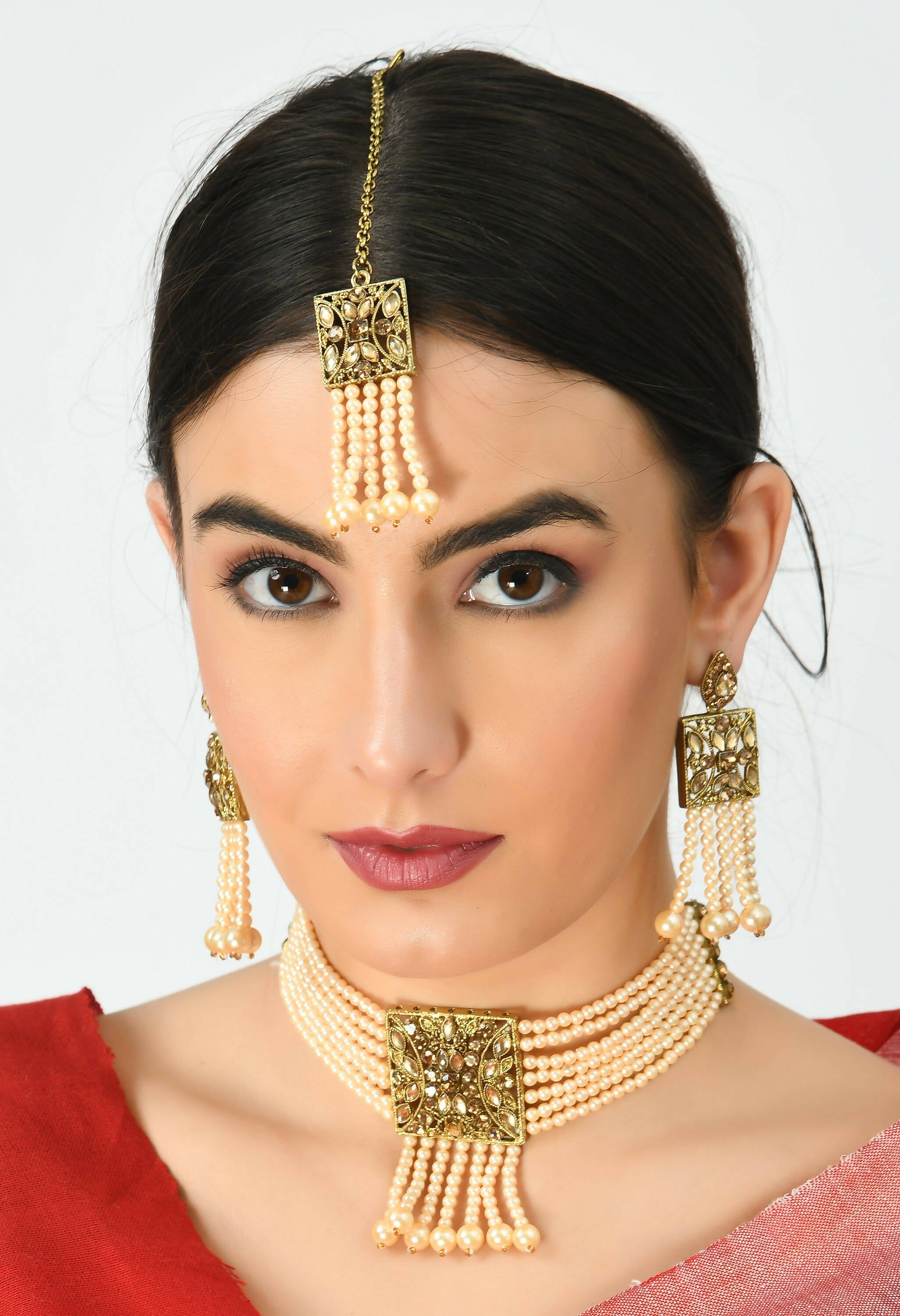 Off White Kundan & Pearls Choker Necklace Set in Golden Brass
