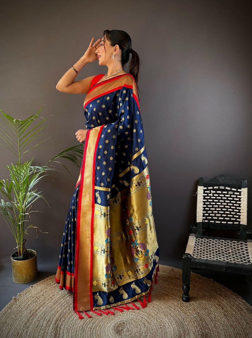 Red Kanchipuram Soft Silk Saree with Butti Work and Blouse Piece