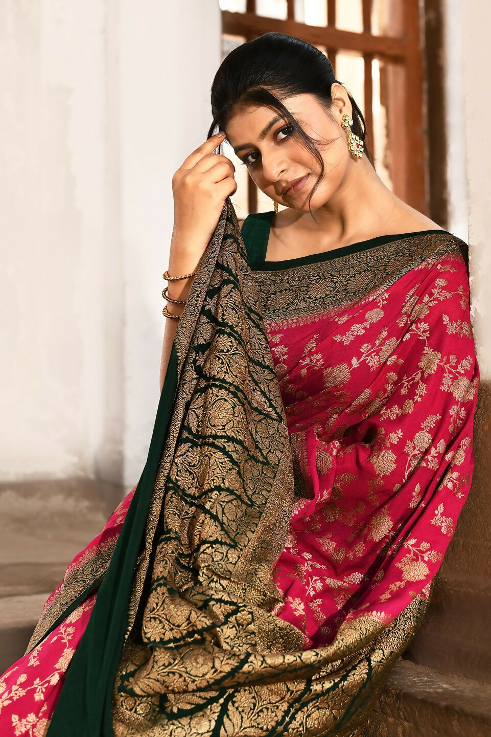 Hot Pink Handloom Banarasi Silk Saree in Crepe Chiffon