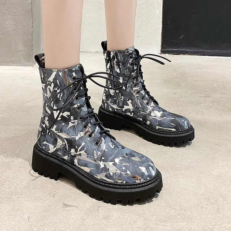 Women's Floral Pattern Combat Martin Boots Winter Lug Sole - Image 14