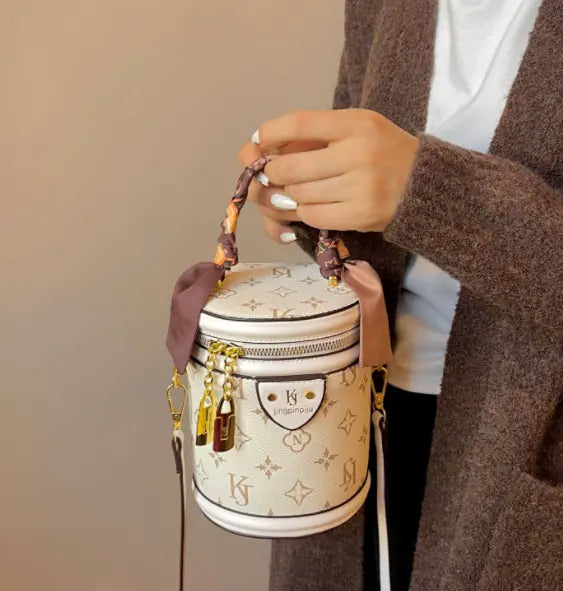 New Korean Style Women's Bucket Bag (Shoulder)