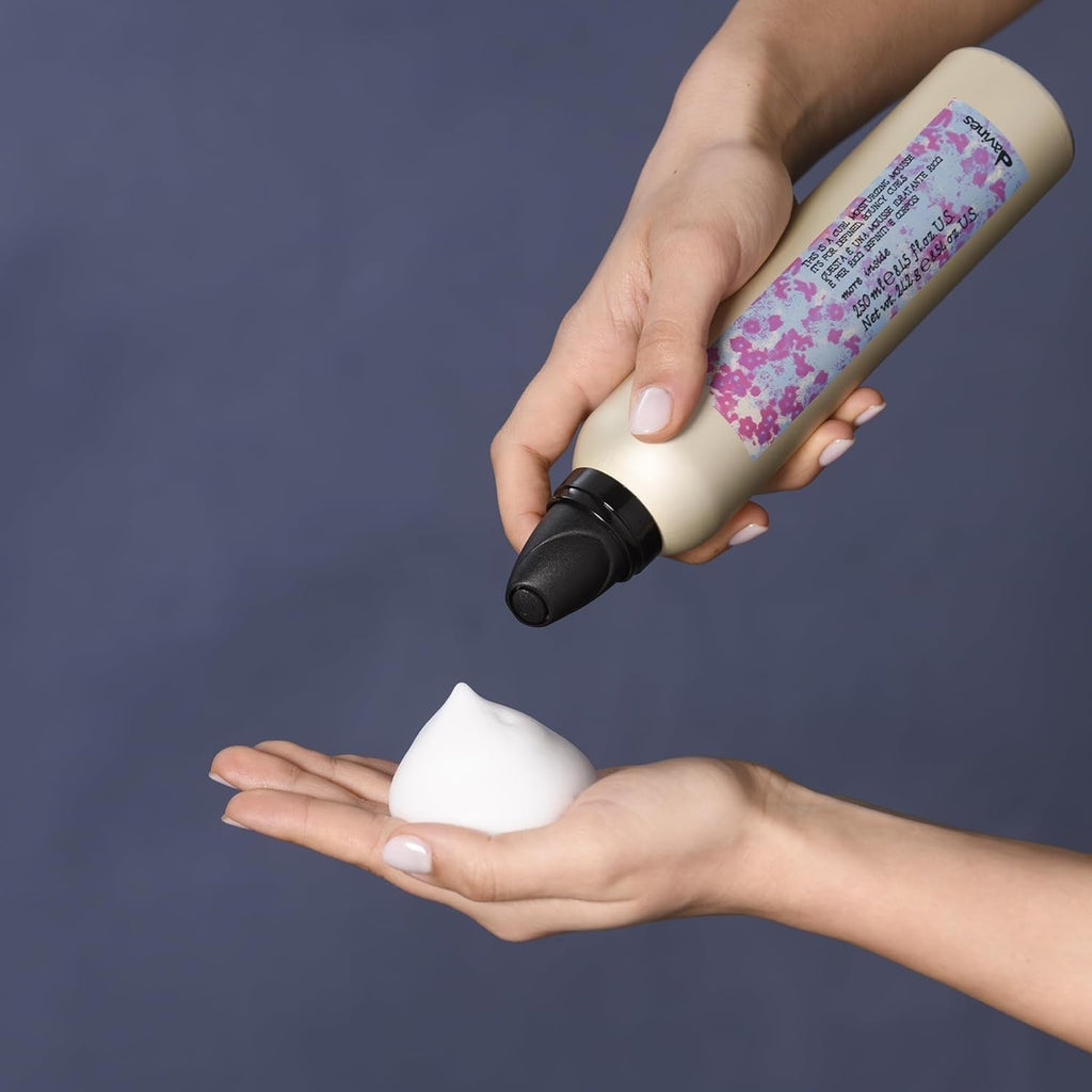 This Is a Curl Moisturizing Mousse for Defined Bouncy Curls 250mL
