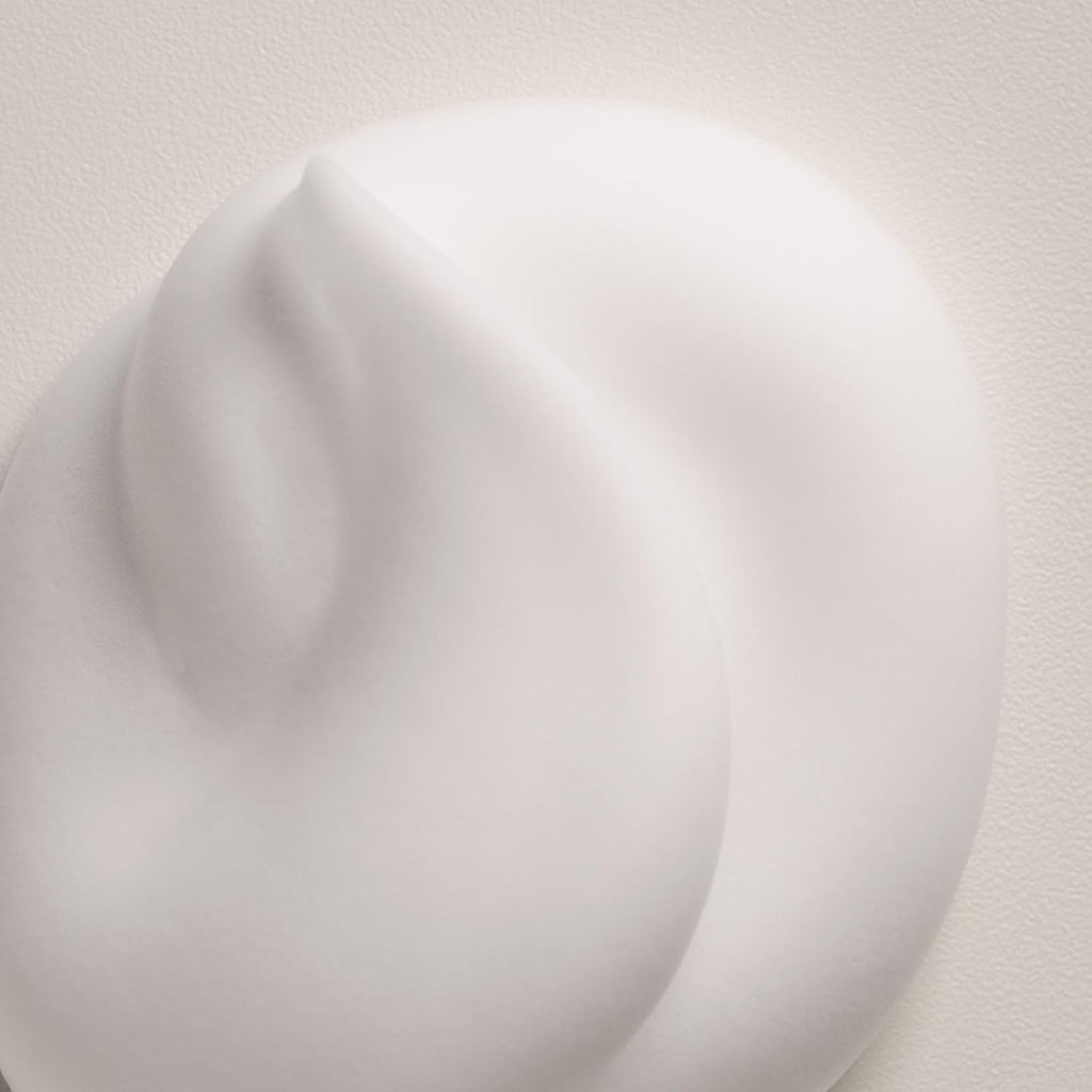This Is a Curl Moisturizing Mousse for Defined Bouncy Curls 250mL