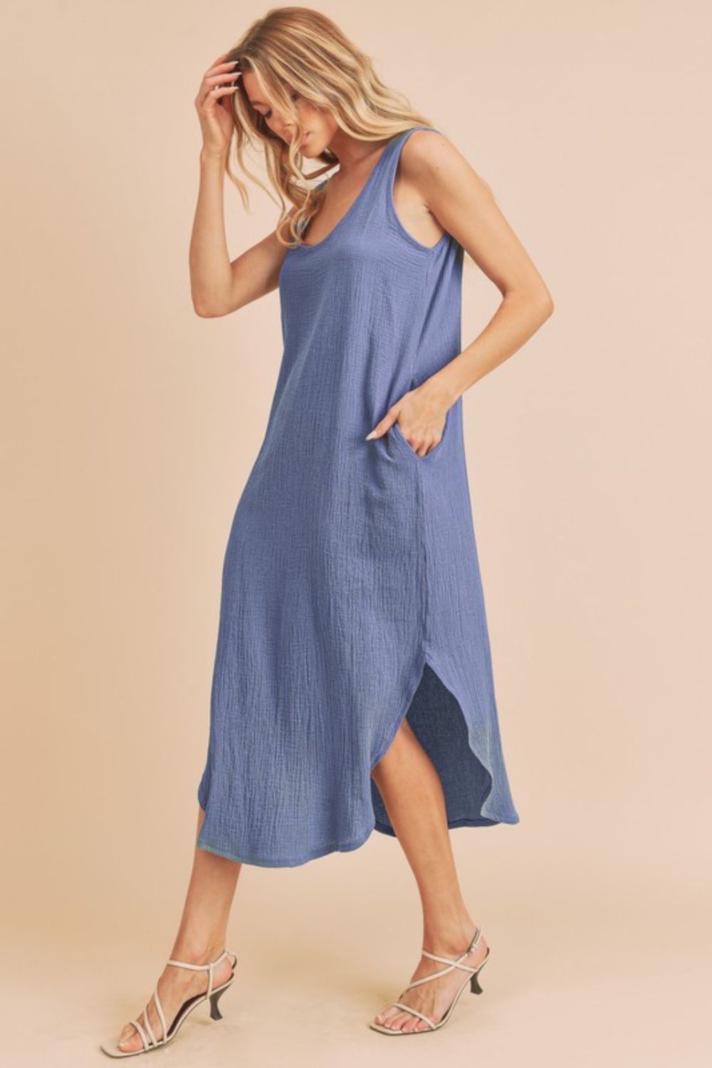 Round Neck Midi Tank Dress with Pockets for Everyday Casual Wear