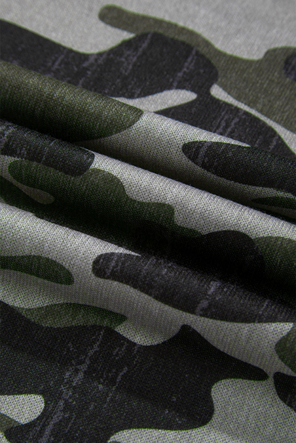 Women's Camo Print Drop Shoulder Sweatshirt with Uneven Hem - Image 7
