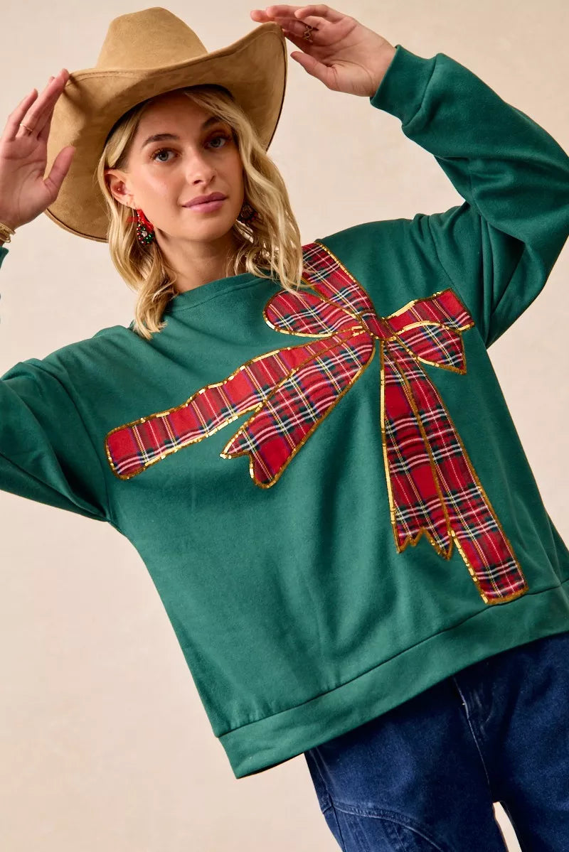 Oversized Plaid Bow Holiday Fleece Pullover in Green/Red
