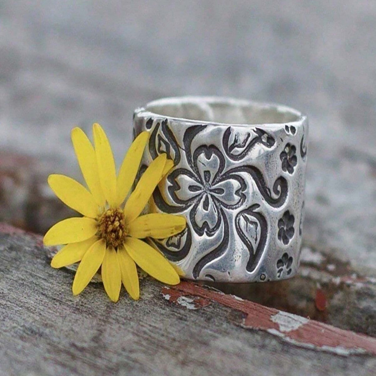 Antique Silver Floral Statement Ring - Ornate Hand Jewelry