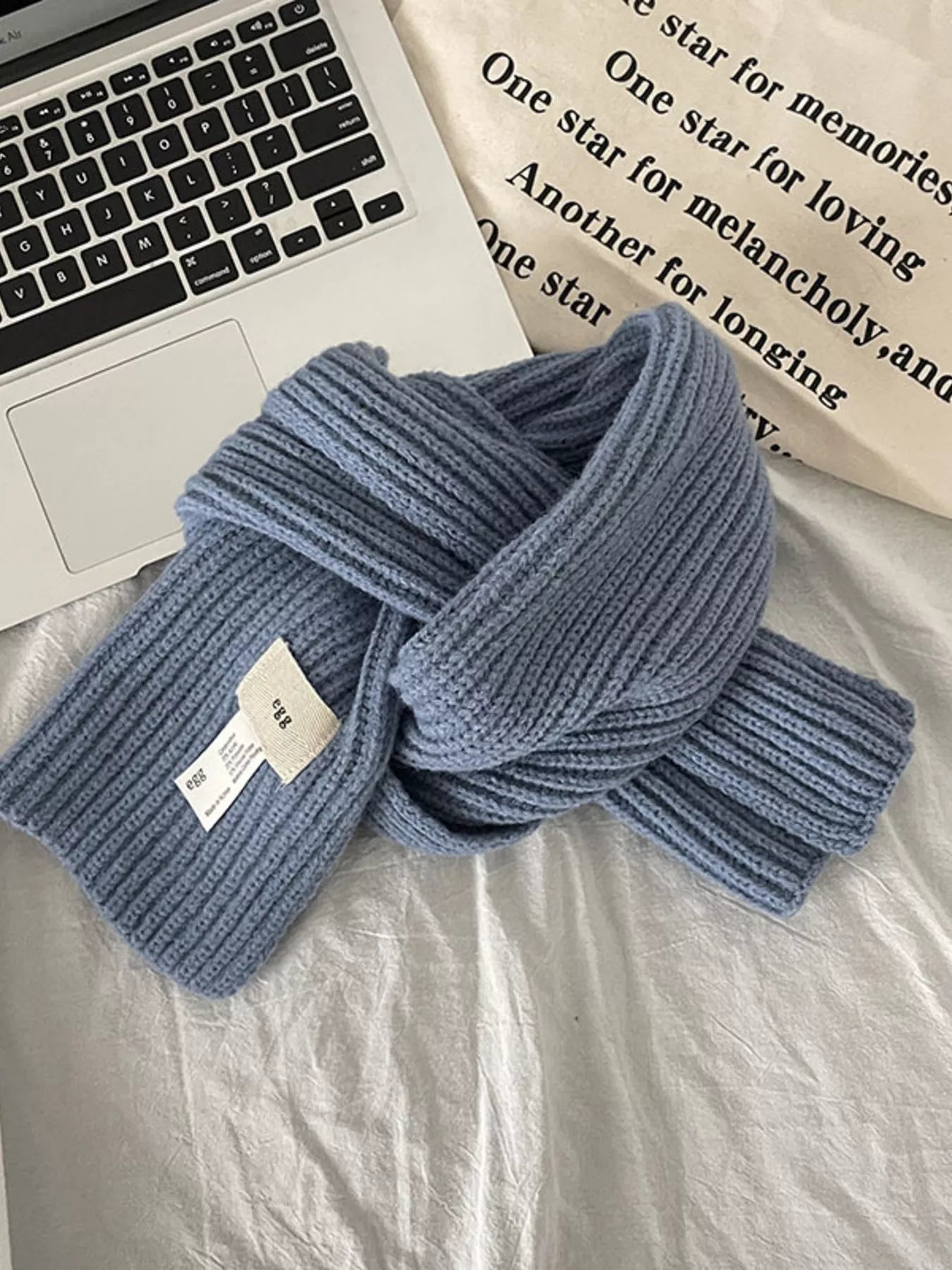 de37e2fb2489458ca5b64d5a7c518e44-Max-Origin