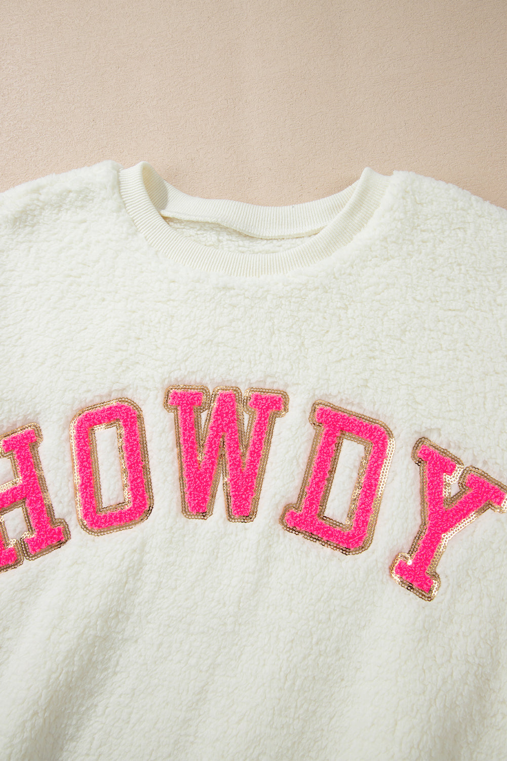 White Sherpa Howdy Patched Crew Neck Pullover Sweatshirt - Image 3