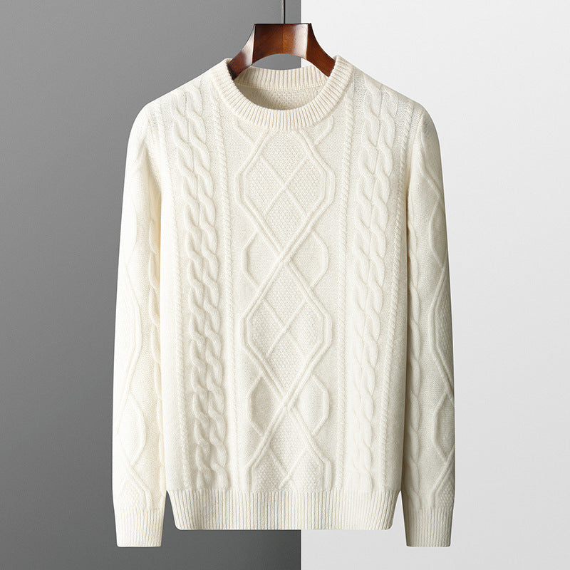 Men wearing a loose-fitting oversized twist knit round neck pullover sweater in light gray.