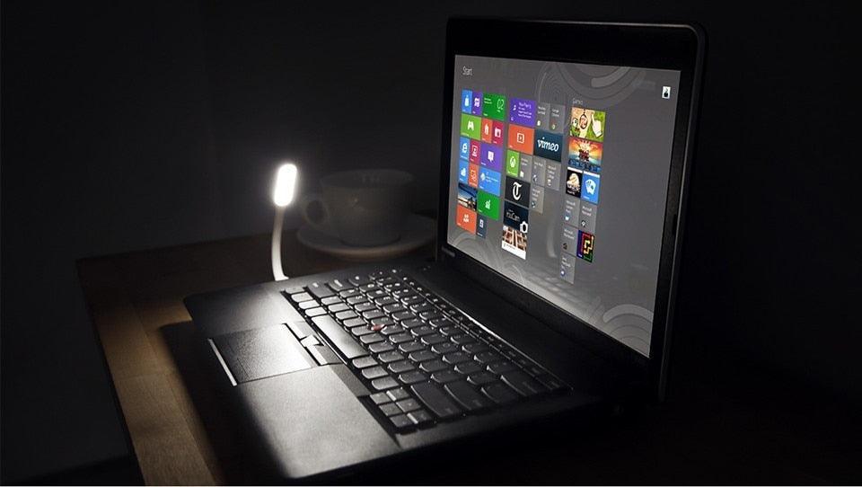 Novelty Astronaut LED Desk Lamp - Unique Space-Themed Night Light