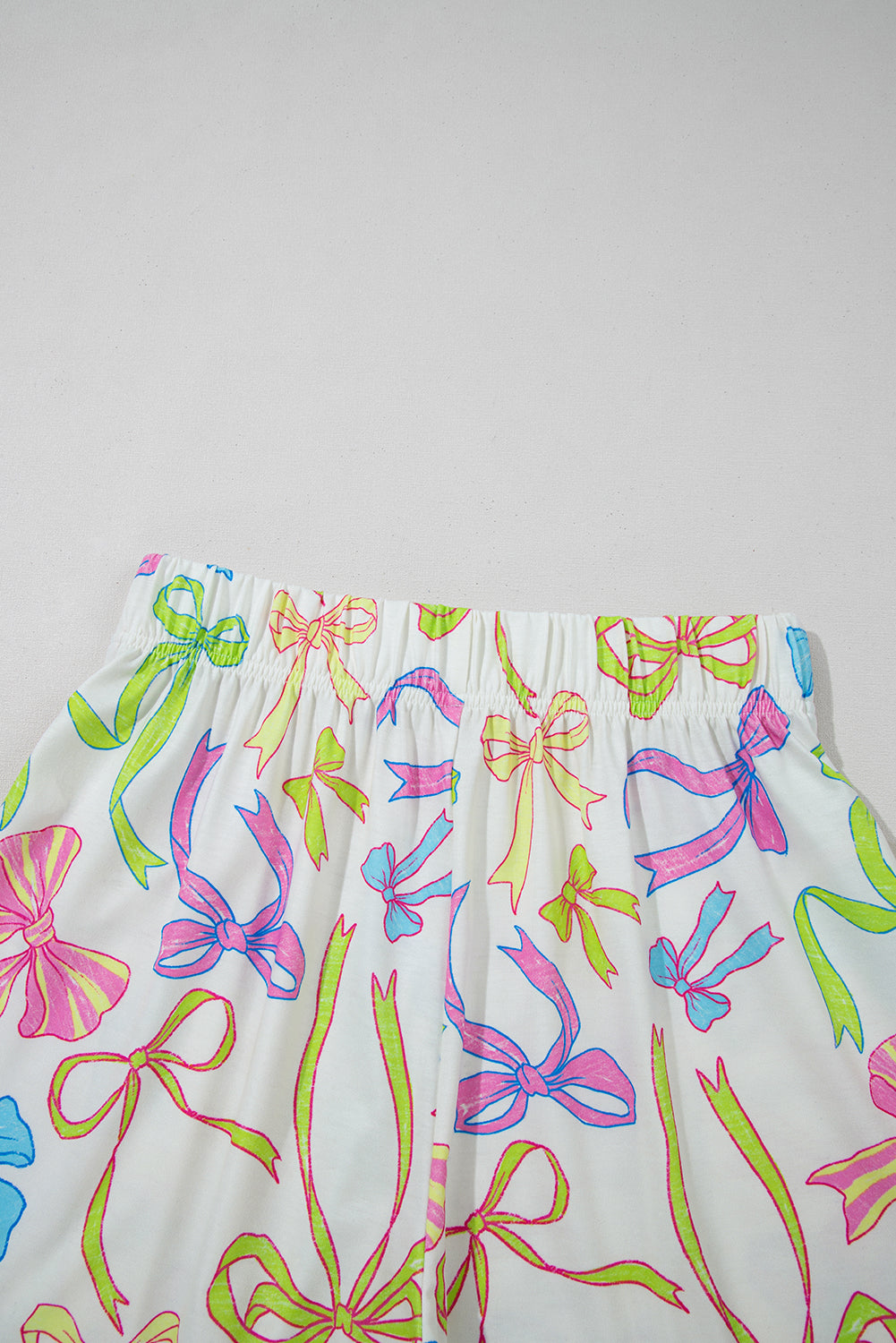 White Colorful Bow Print Pocket Shorts | Summer Elastic Blend