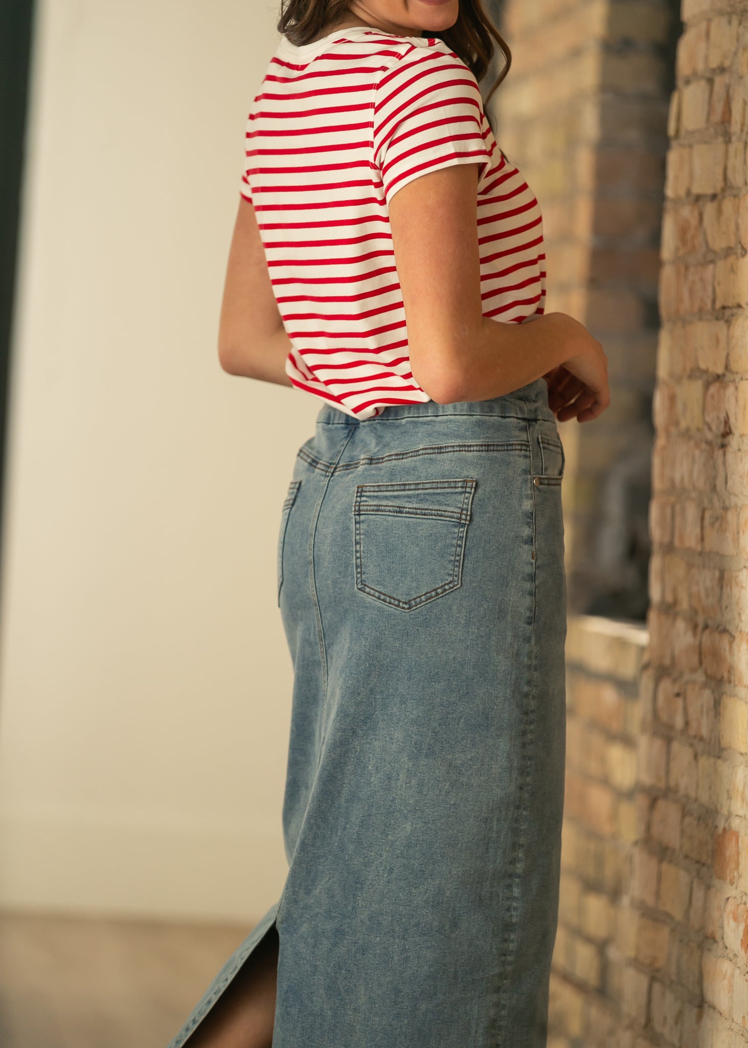 Donna Classic Wash Maxi Denim Skirt | Stretchy High-Rise