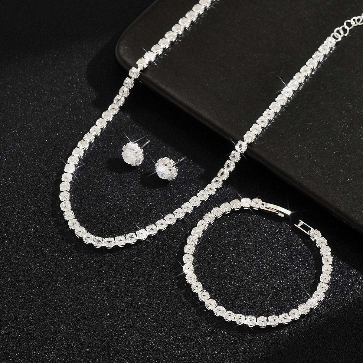 Women 3 Pcs Silver Tone Tennis Rhinestone Jewelry Set,Choker Necklace Stud Earrings Bracelet,Classic Costume Accessories For Daily Wedding Banquet Party Occasion
