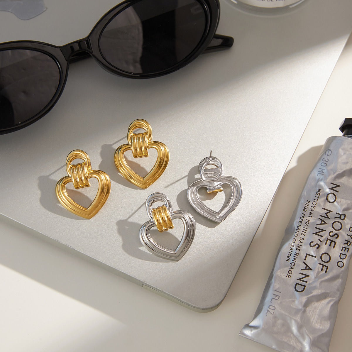 18K Gold Heart-Shaped Stud Earrings - Minimalist Titanium Steel