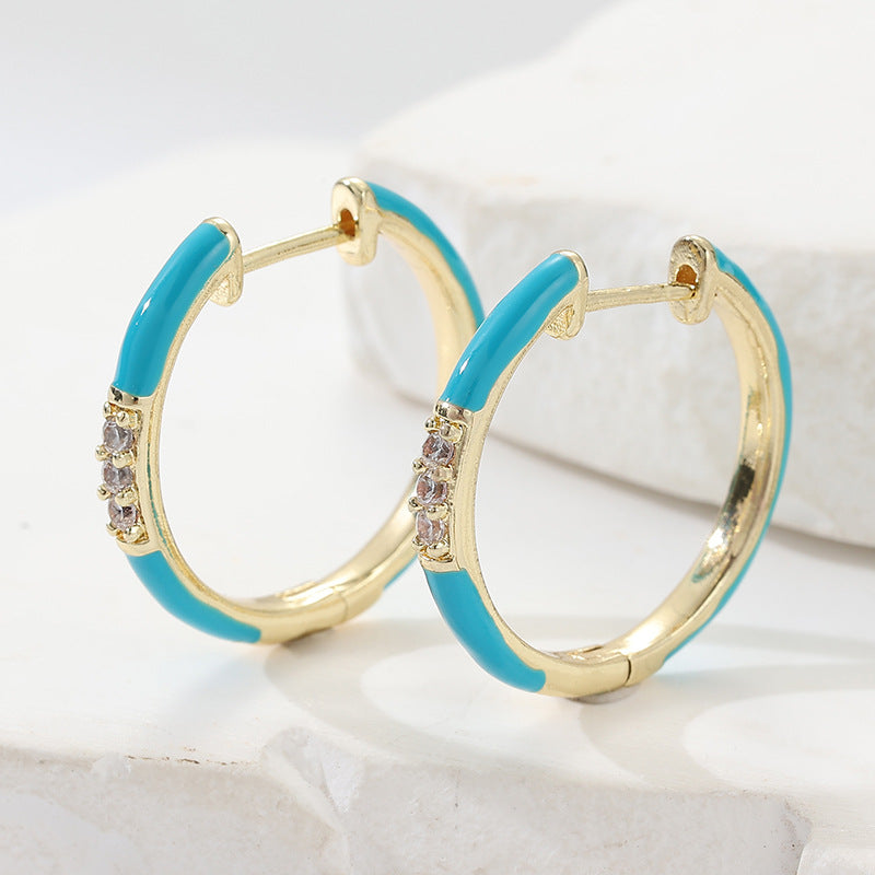 Luxury Copper Hand Carved Hollow Out White Zircon Earrings Gold Tone Hoop Earrings For Women Cross Border Jewelry