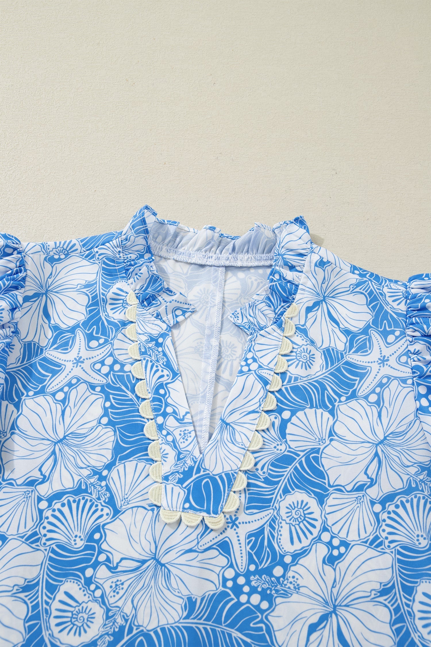 Oceanic Floral Scalloped Trim V-Neck Short Sleeve Blouse - Image 4