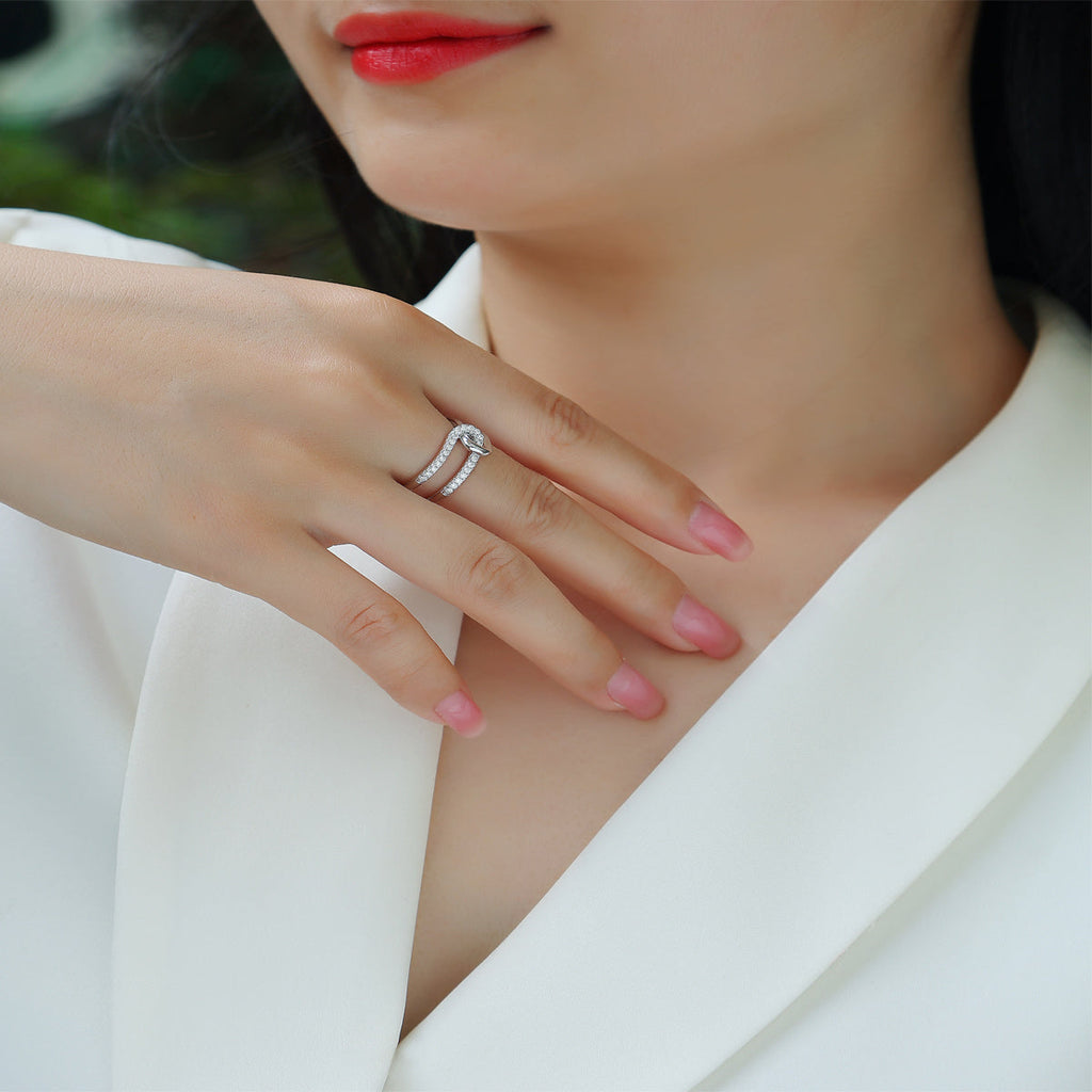 S925 Silver 3.7g Platinum Plated Moissanite Ring, 22pcs D VVS1 Interlocking Band, GRA Certified US 5-9