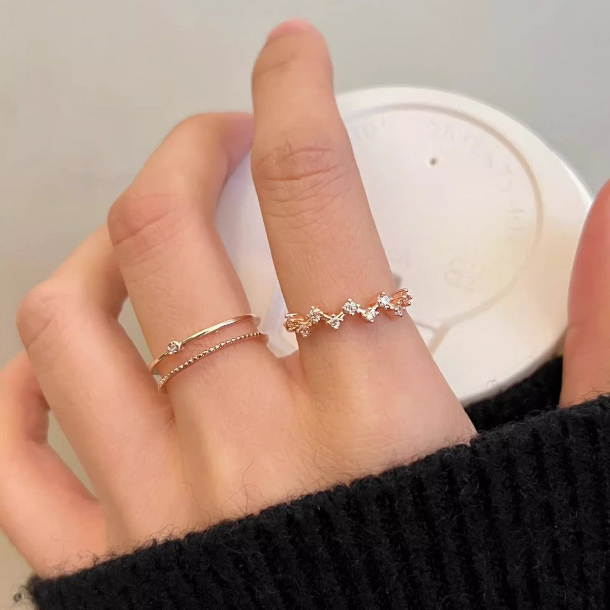 Star Zircon Ring For Women, Niche Twist Band, Luxury High-End Pinky & Index Finger Ring