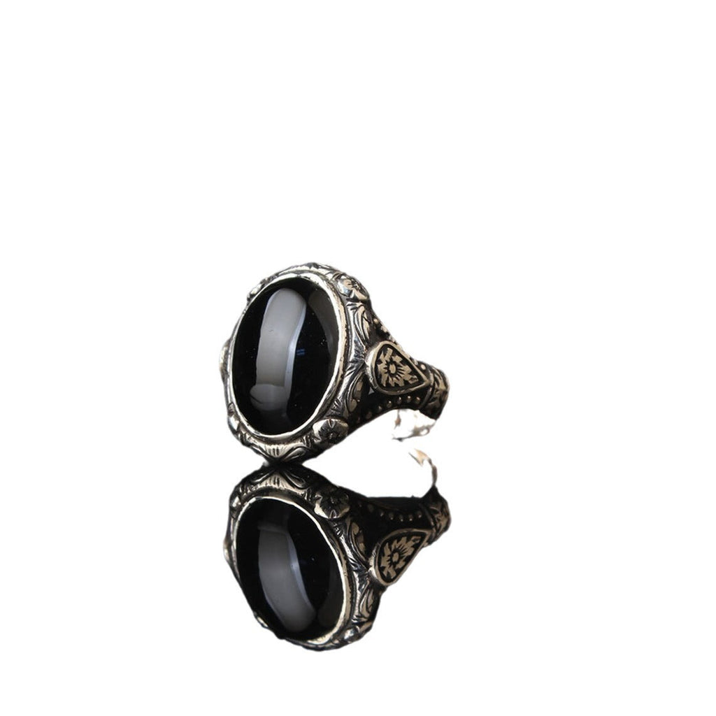 Fashionable Punk Carved Vintage Ring For Men With Black Gemstones