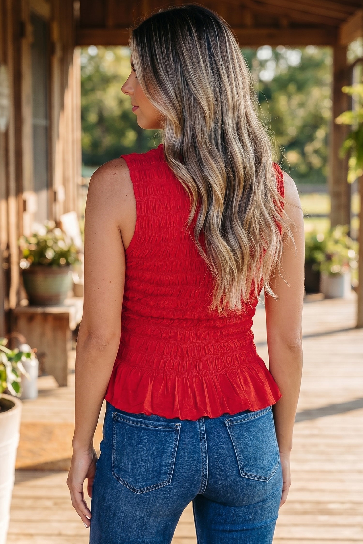 Amiri Ruffle Hem Tank Top – Fitted Sleeveless Western Style