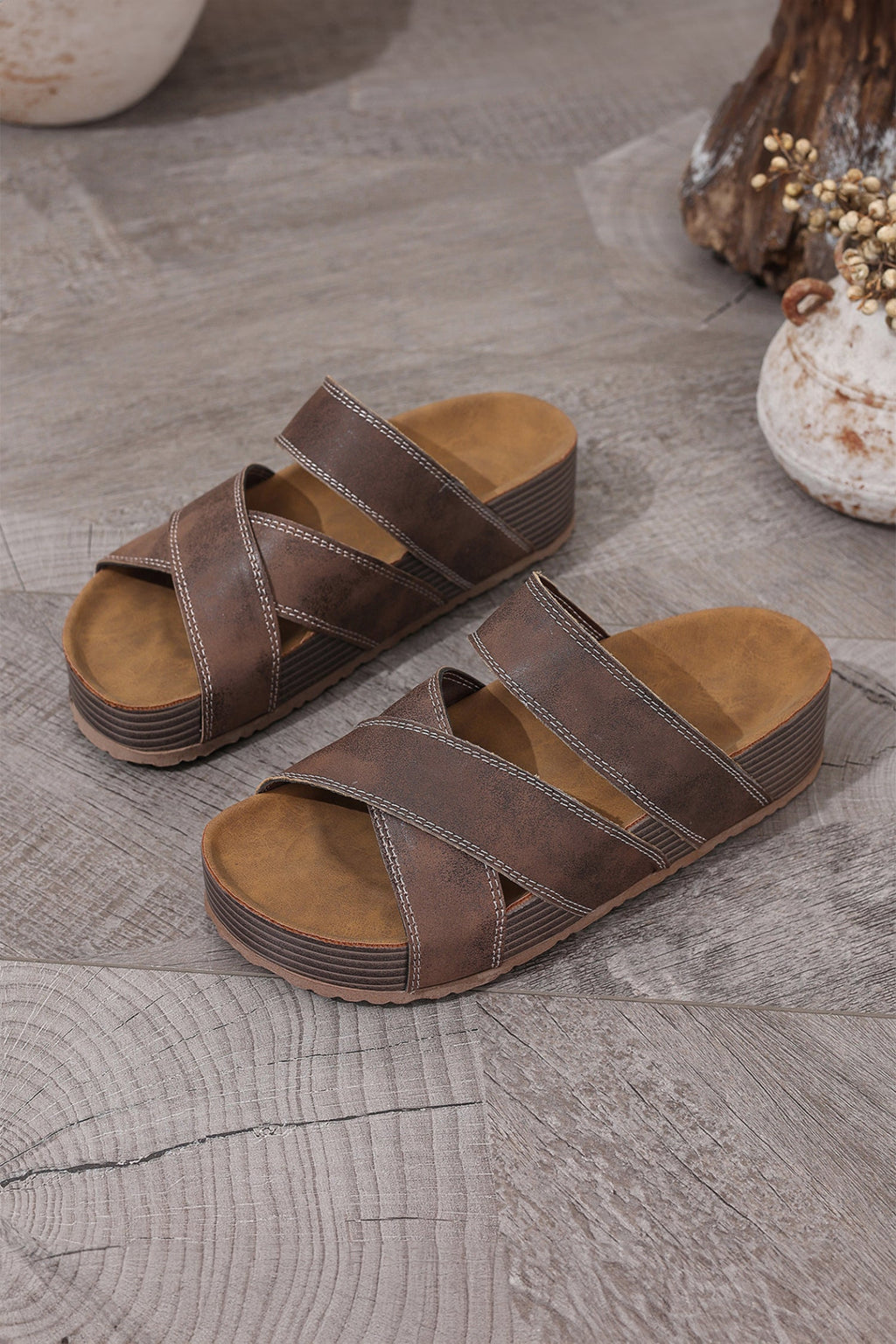 Pearl Band Retro Platform Slippers in Faux Suede