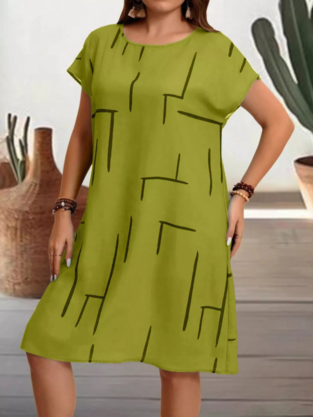 Plus Size Round Neck Short Sleeve Dress