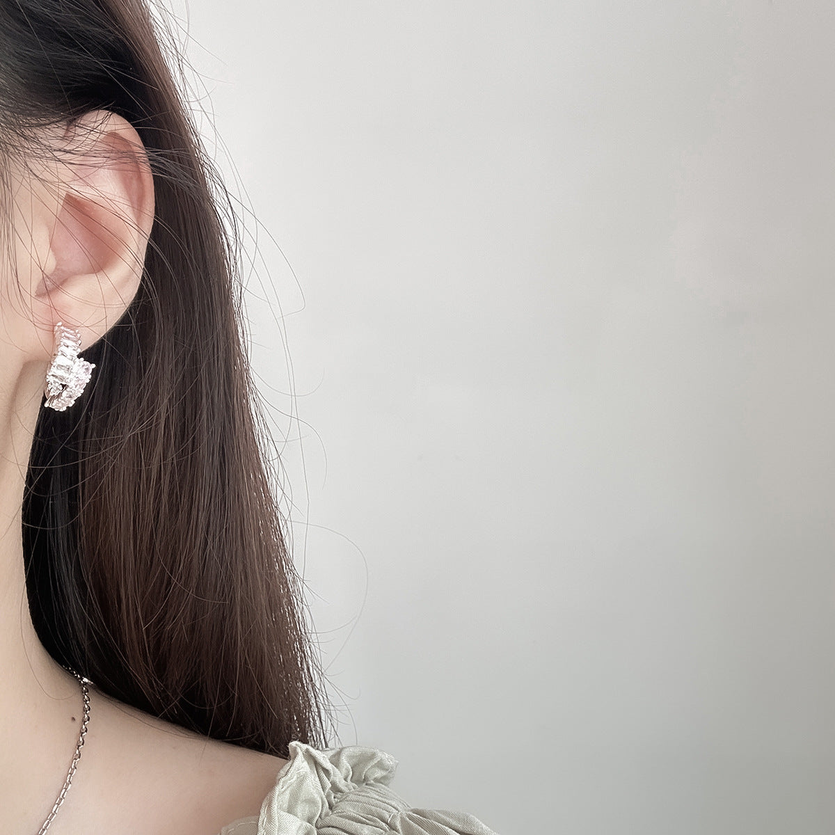 Colorful Earrings Womens C-shaped Diamond-studded Stud Earrings