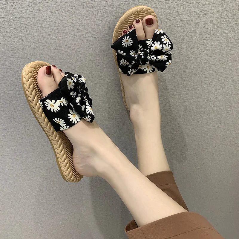 Women's Floral Bow Slip-On Flat Beach Sandals - Image 17