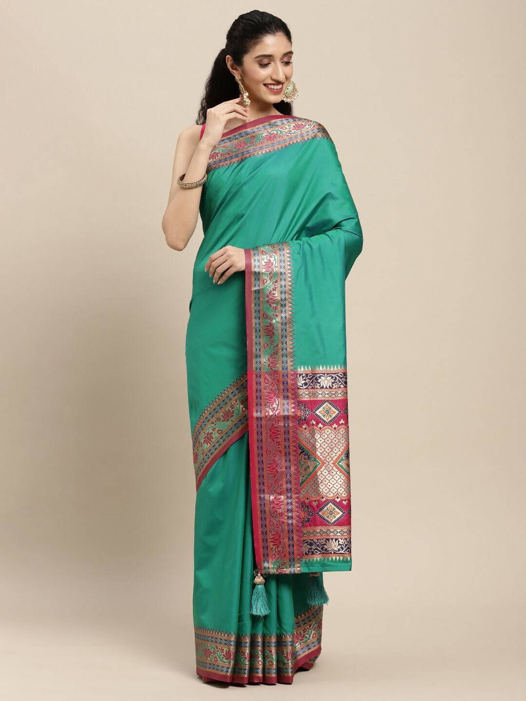 Rama Silk Blend Saree with Geometric Pattern for Ethnic Wear