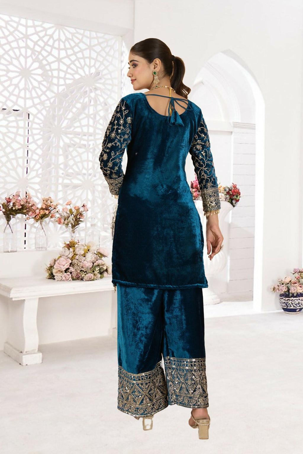 Blue Velvet Kurta Set with Shimmering Sequence Embroidery
