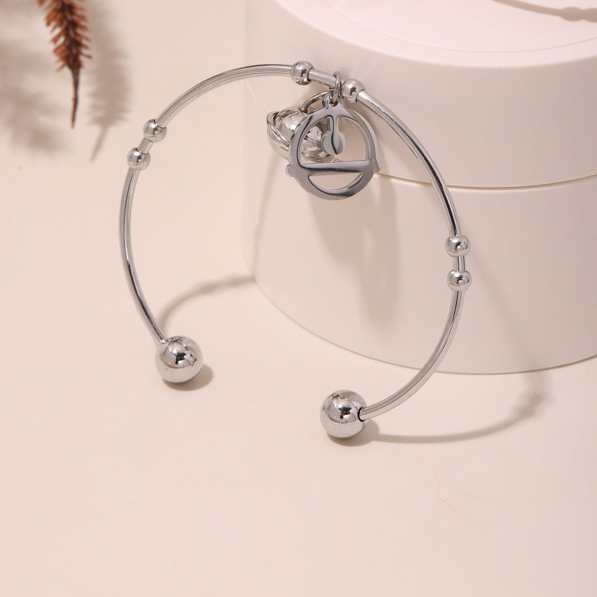 18K gold bell pendant unique design bracelet
