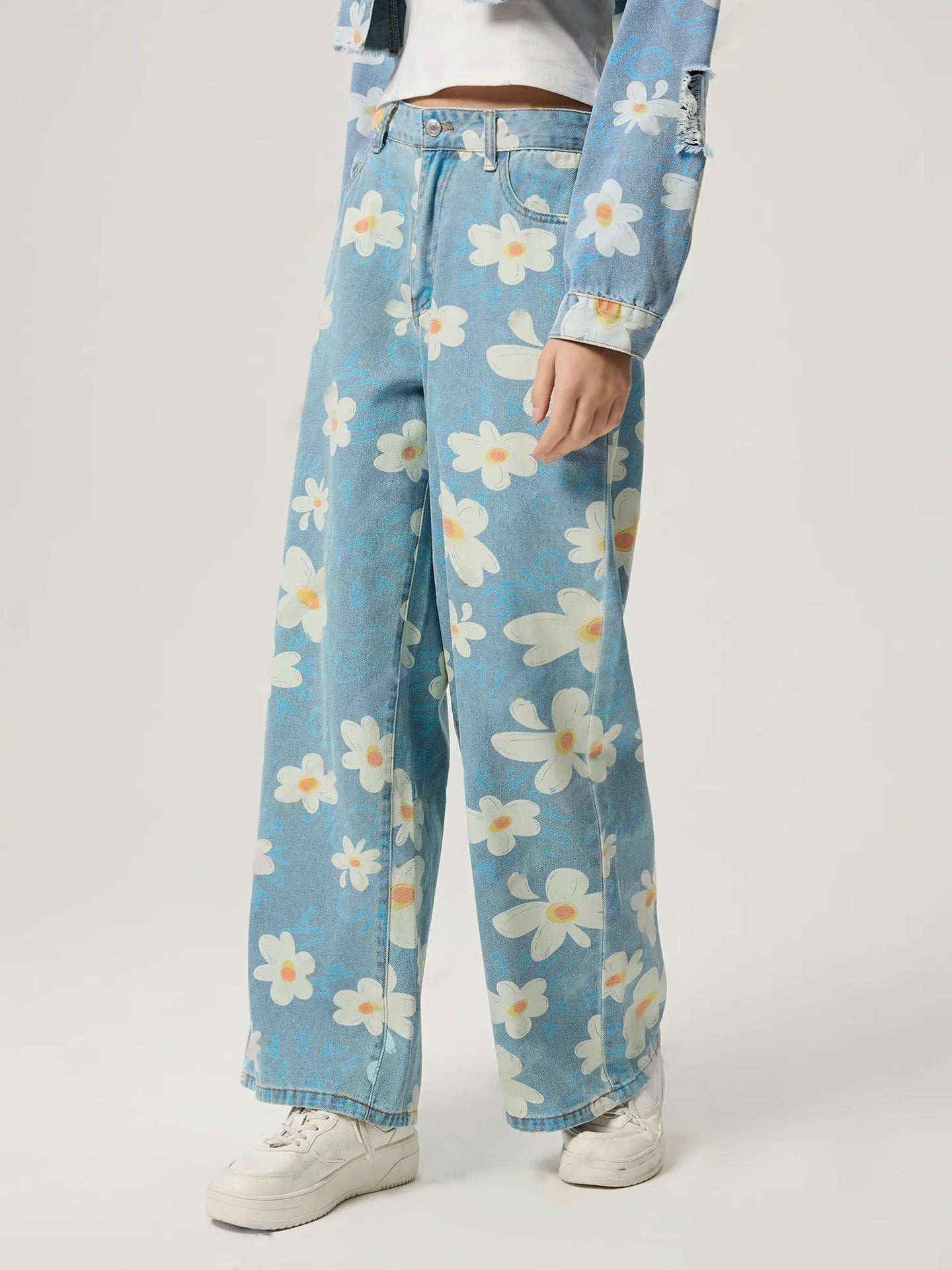 Women's Vintage Floral Print Straight-Leg Jeans Blue Denim - Image 7