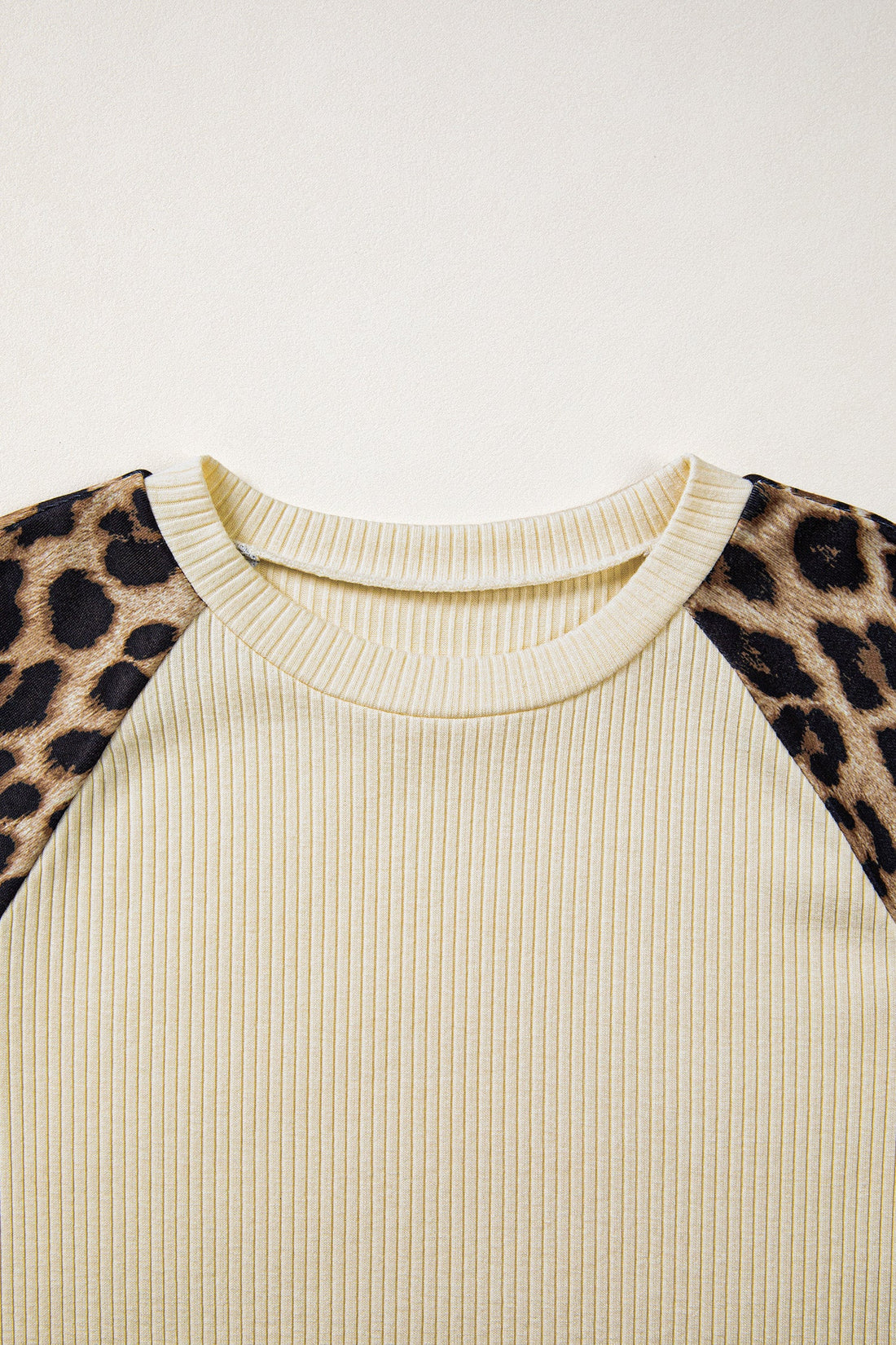 Keily Contrast Sleeve Loose Tee in Cream and Leopard Print