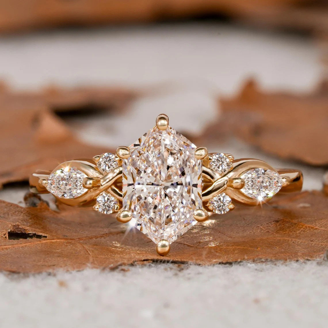 Tk European And American Temu Cross-Border New Hot-Selling Jewelry Elegant Arrow-Shaped Zircon Diamond Finger Fashion Versatile Engagement Women's Ring