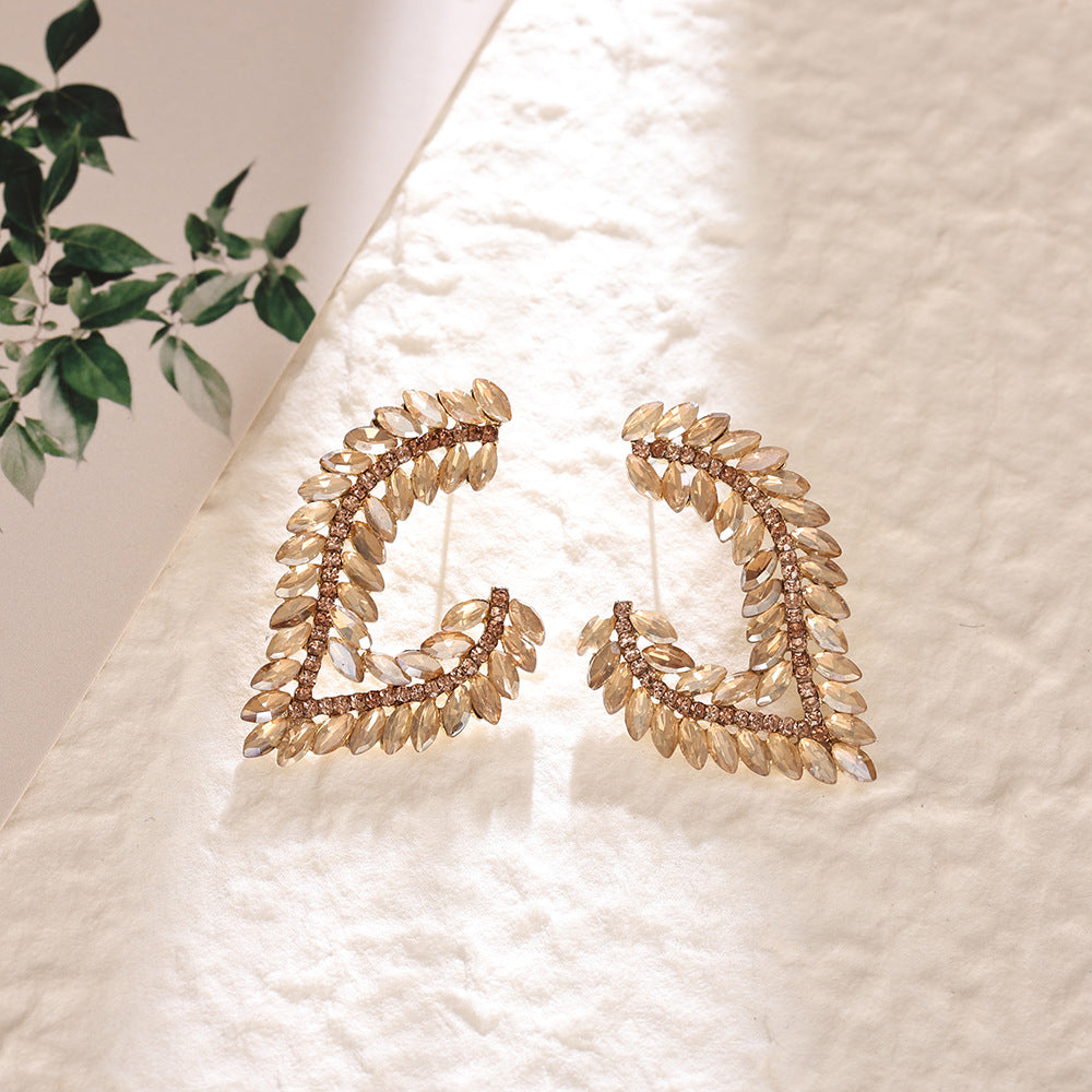 European American Light Luxury Marquise Rhinestone Earrings Exaggerated Banquet Gown Ear Jewelry High End Colored Crystal Alloy Stud Earrings For Women Wholesale